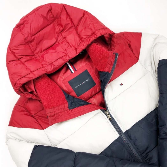 Tommy Hilfiger Classic Hooded Puffer Jacket - Picture 2 of 6